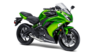 Illustration for article titled Why you shouldn't get a sport bike as your first bike.